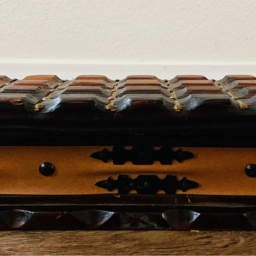 Wooden handcrafted box